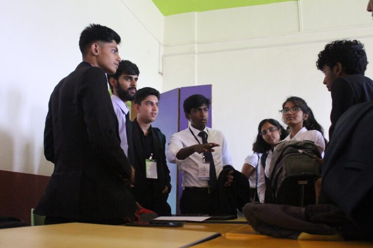 Fravashi Academy Student Discussion